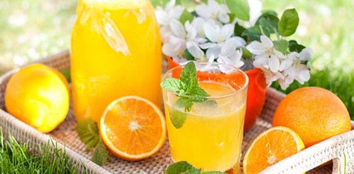 10 litros de limonada de 4 laranjas